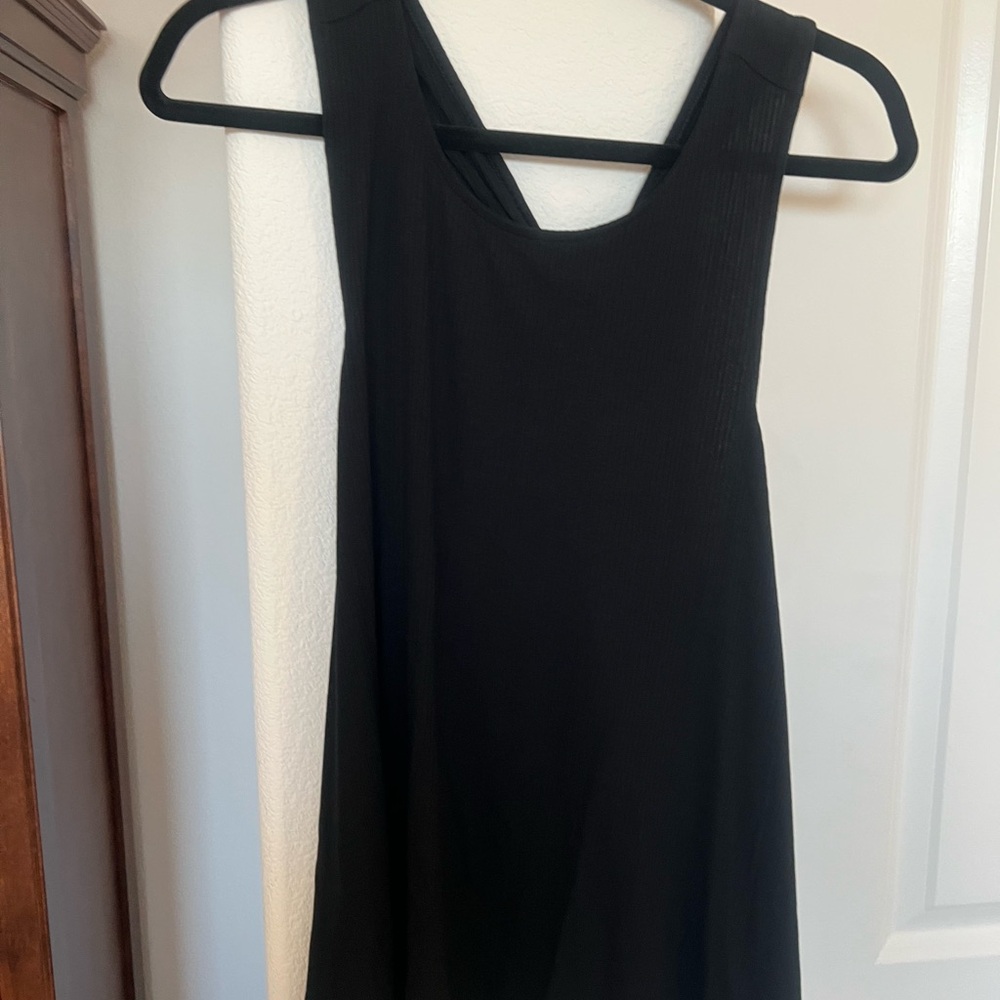 NEW Black twist tank by Old Navy
